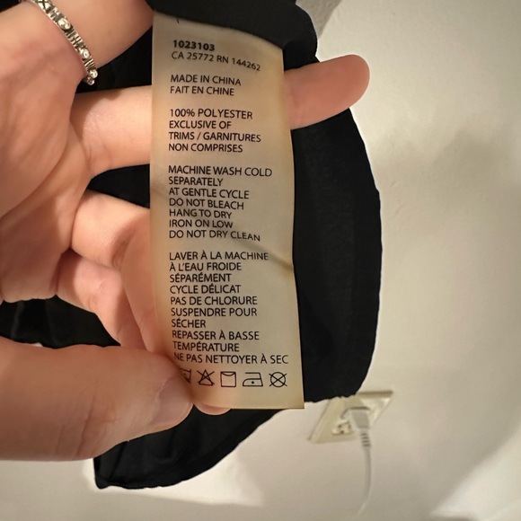 Bundle of sleeveless tops - Picture 7 of 16